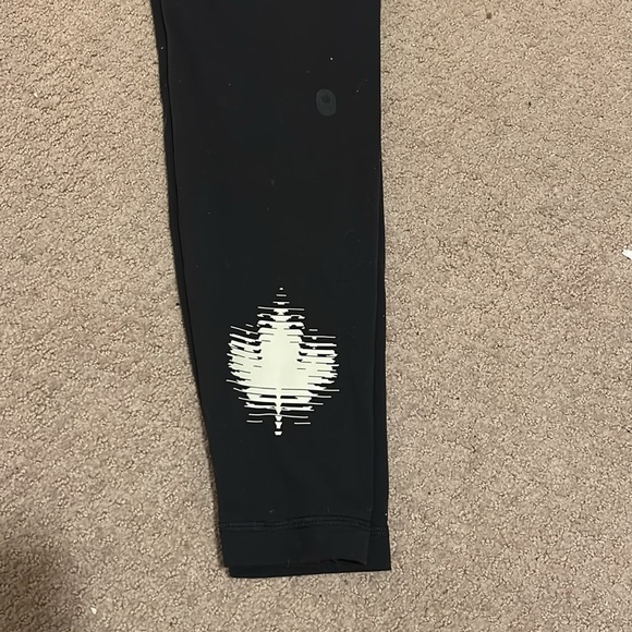 Lululemon leggings - Picture 2 of 4